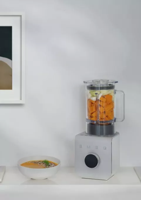 Smeg представил мощные блендеры для измельчения льда и замороженных продуктов Smeg представил мощные блендеры для измельчения льда и замороженных продуктов