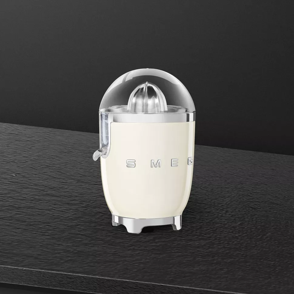Соковыжималки Smeg получили дополнительные насадки для приготовления сорбетов и смузи Соковыжималки Smeg получили дополнительные насадки для приготовления сорбетов и смузи